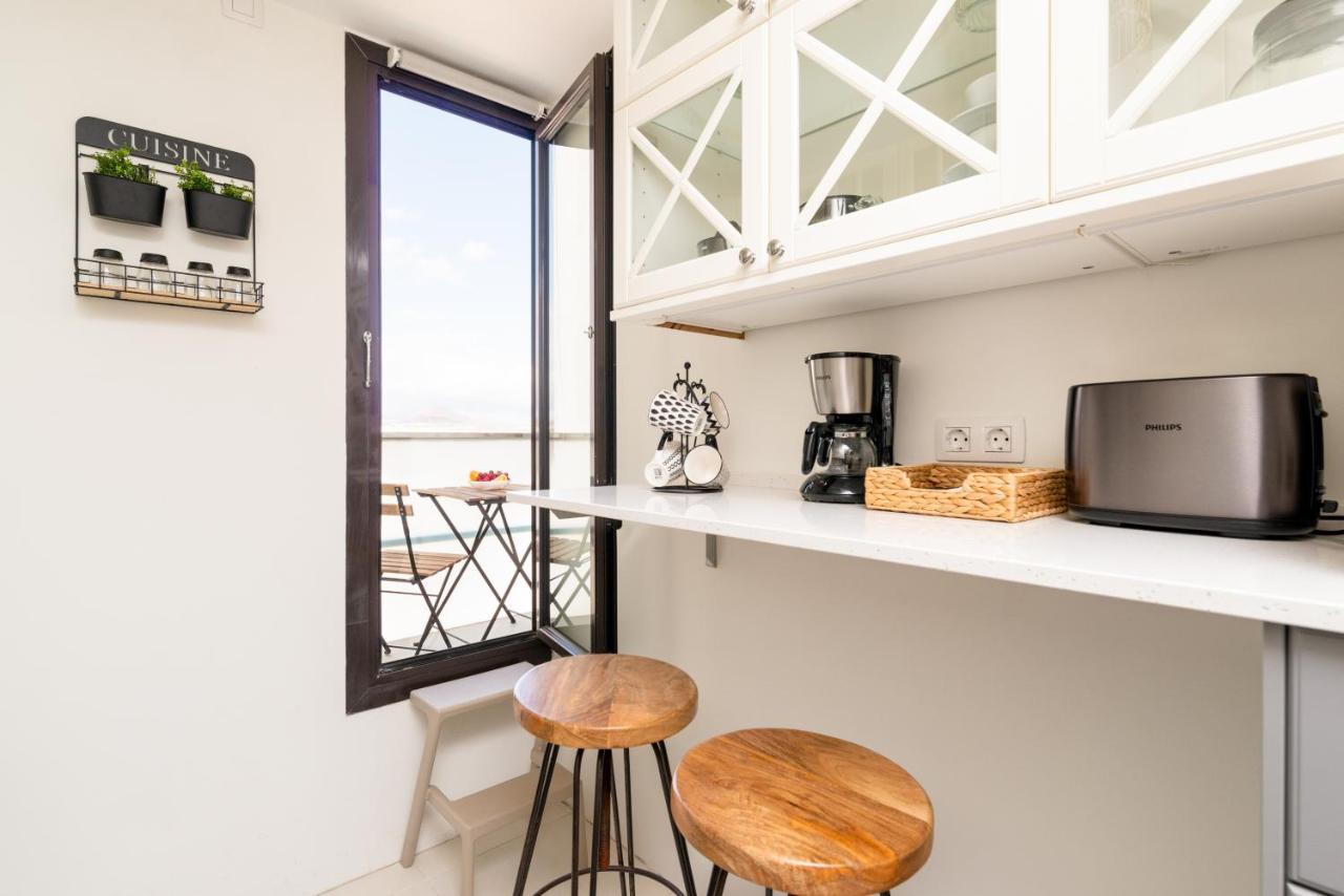 Fee4Me: First Line Luxury Apartment Arrecife  Ngoại thất bức ảnh